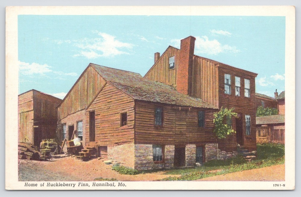 State View~Home of Huckleberry Finn Hannibal Missouri~Vintage Postcard