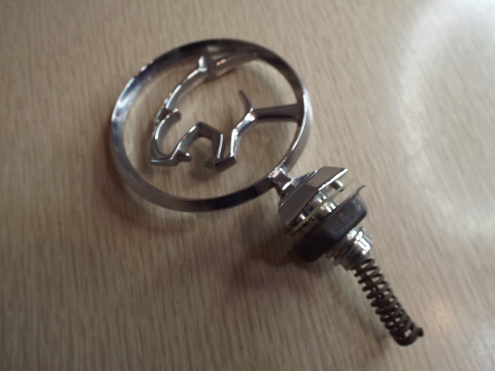 1977-79 Mercury Cougar XR-7 Villager Hood Ornament Ford Emblem Replacement