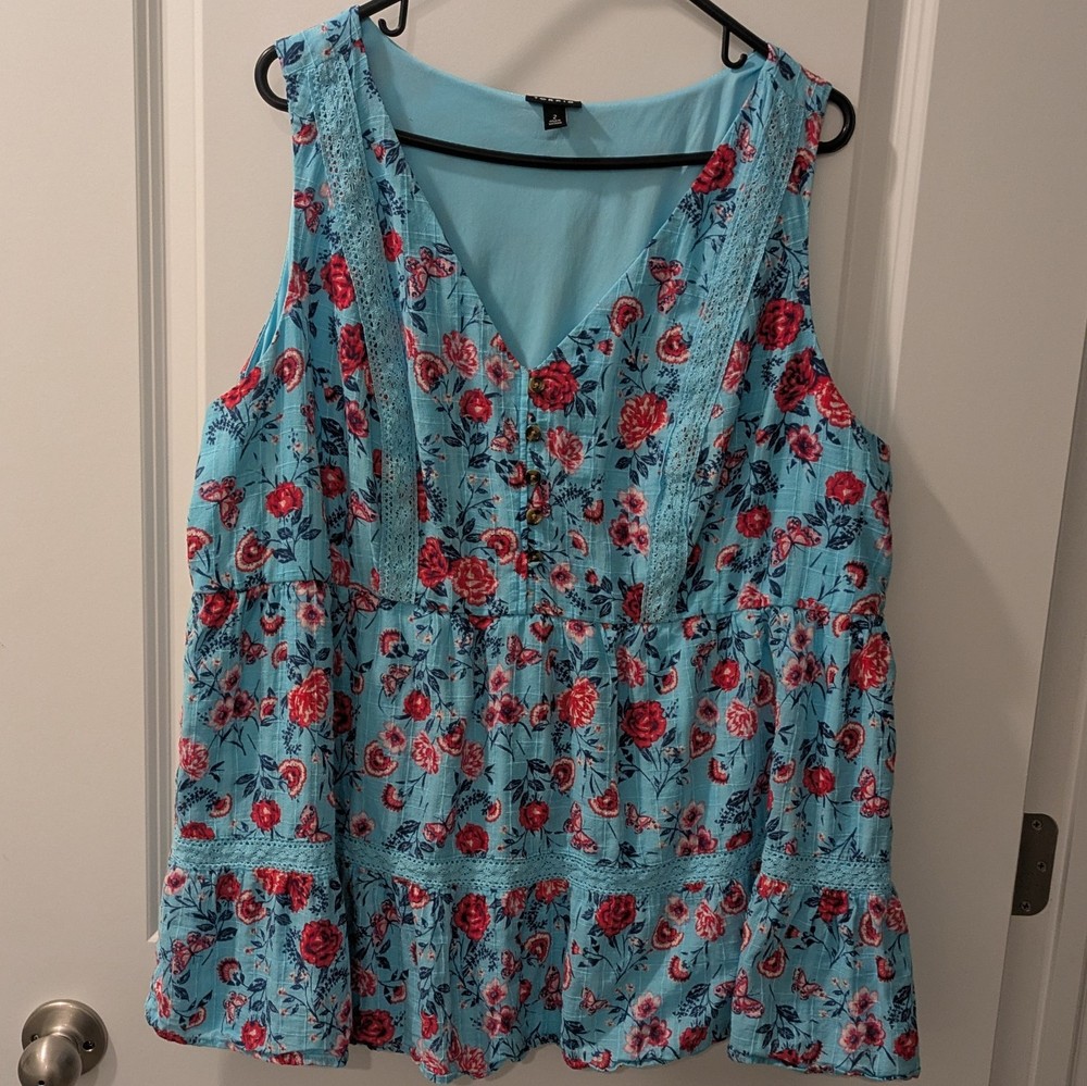 Torrid Top Womens 2 Babydoll Tank Blue Floral Cotton Crochet Inset Tiered Boho