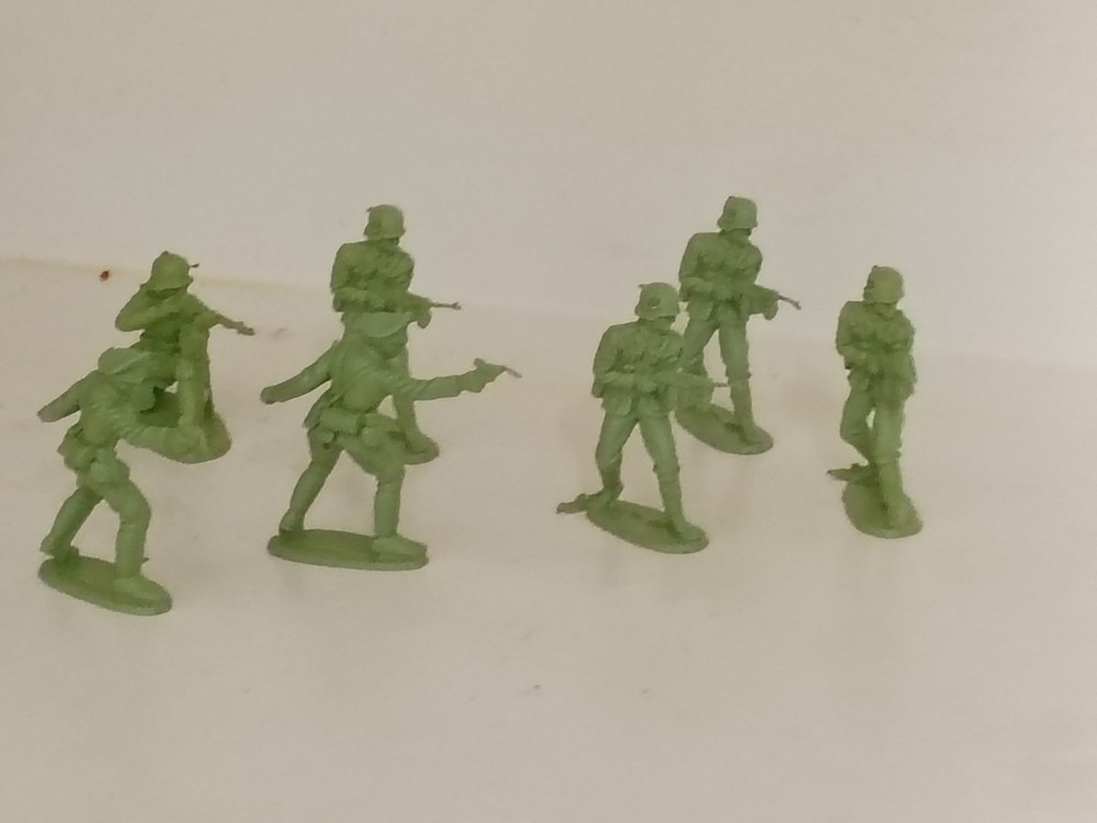 1:32 Airfix WWII Green German Officers Soldiers Infantry Army Builder Lot!