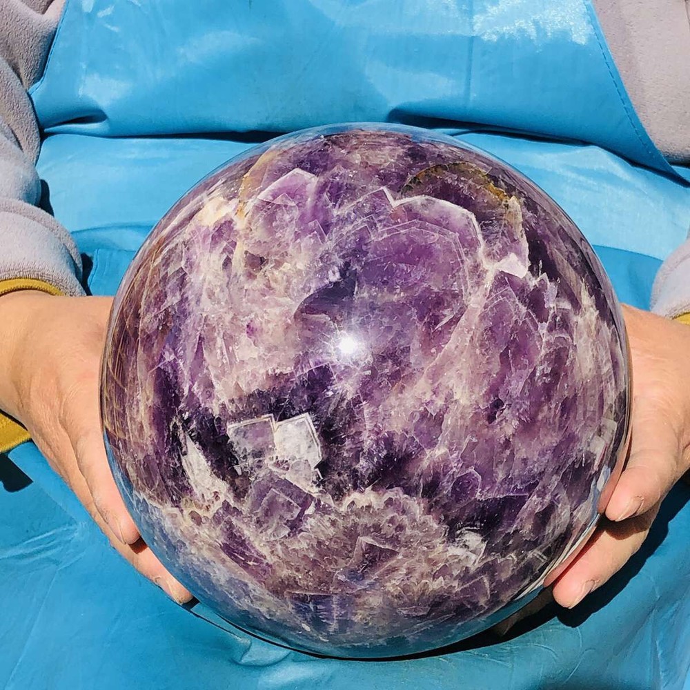8130G Natural Beautiful Dream Amethyst Quartz Crystal Sphere Ball Healing 3296