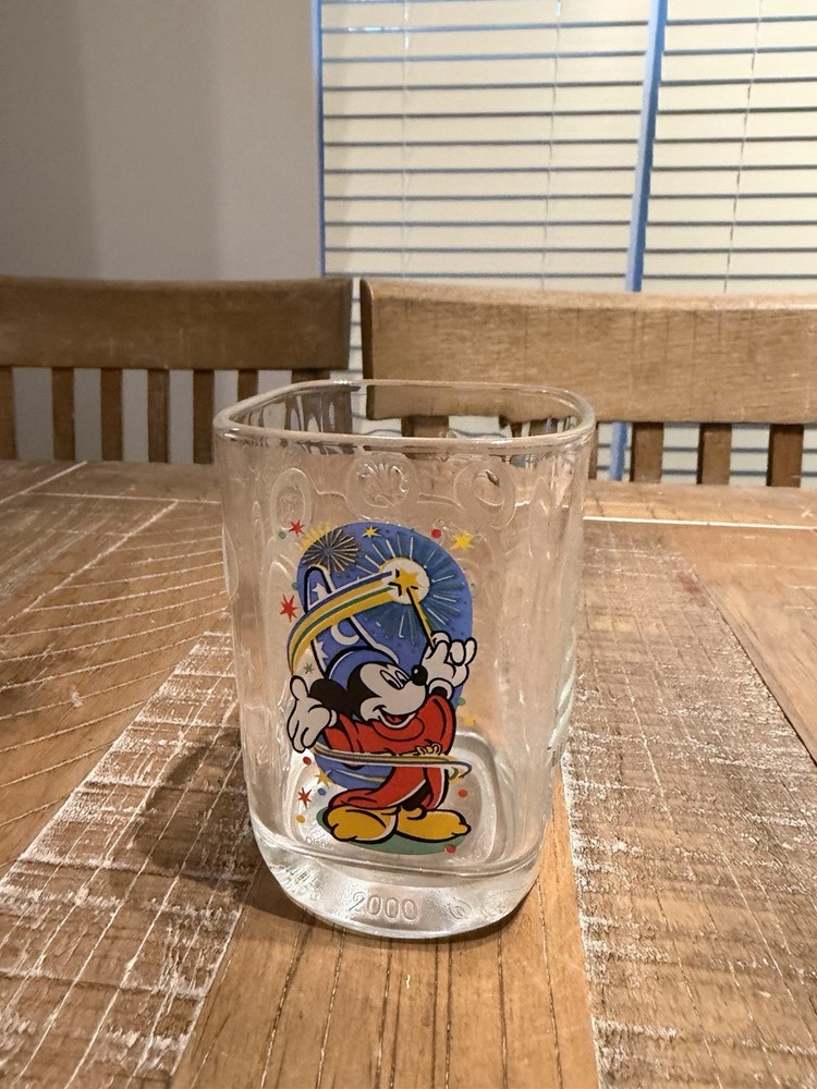 Walt Disney World Mickey Mouse Epcot Wizard Beverage Glass McDonalds 2000