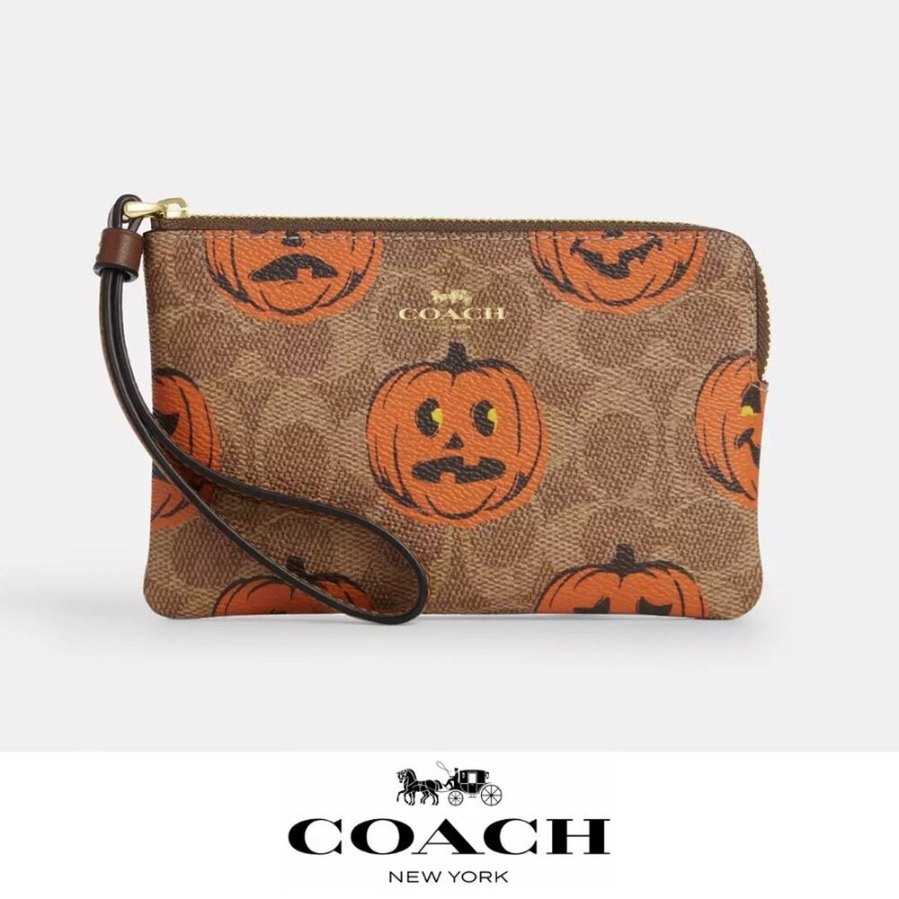 NWT 👻❤️ Coach Corner Zip Wristlet In Signature Canvas With Halloween Print