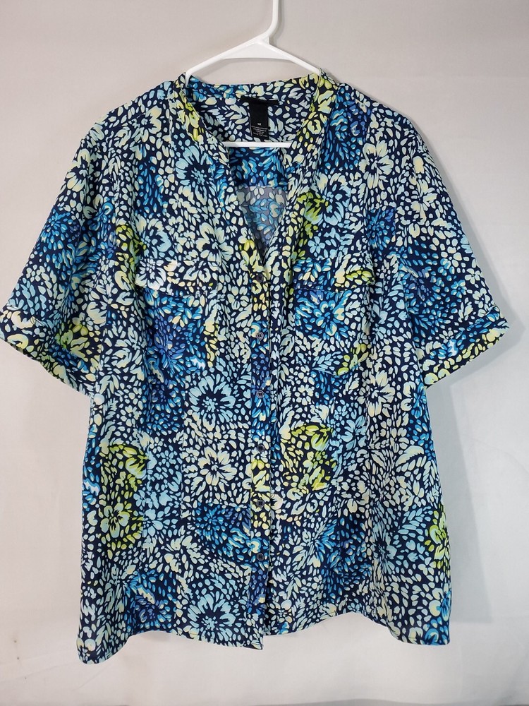 MAGGIE BARNES Button Up Shirt Women's Size 1X Floral Short Sleeve Blue