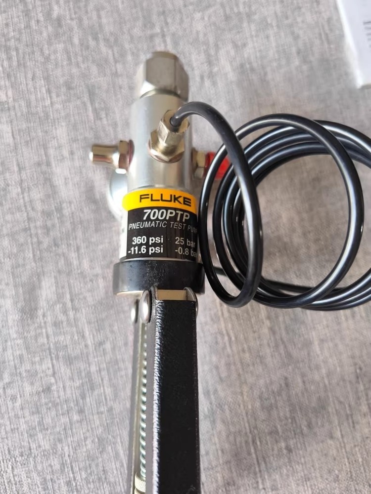 1PC Brand new FLUKE 700PTP Pneumatic Test Pump Fast FedEx or DHL
