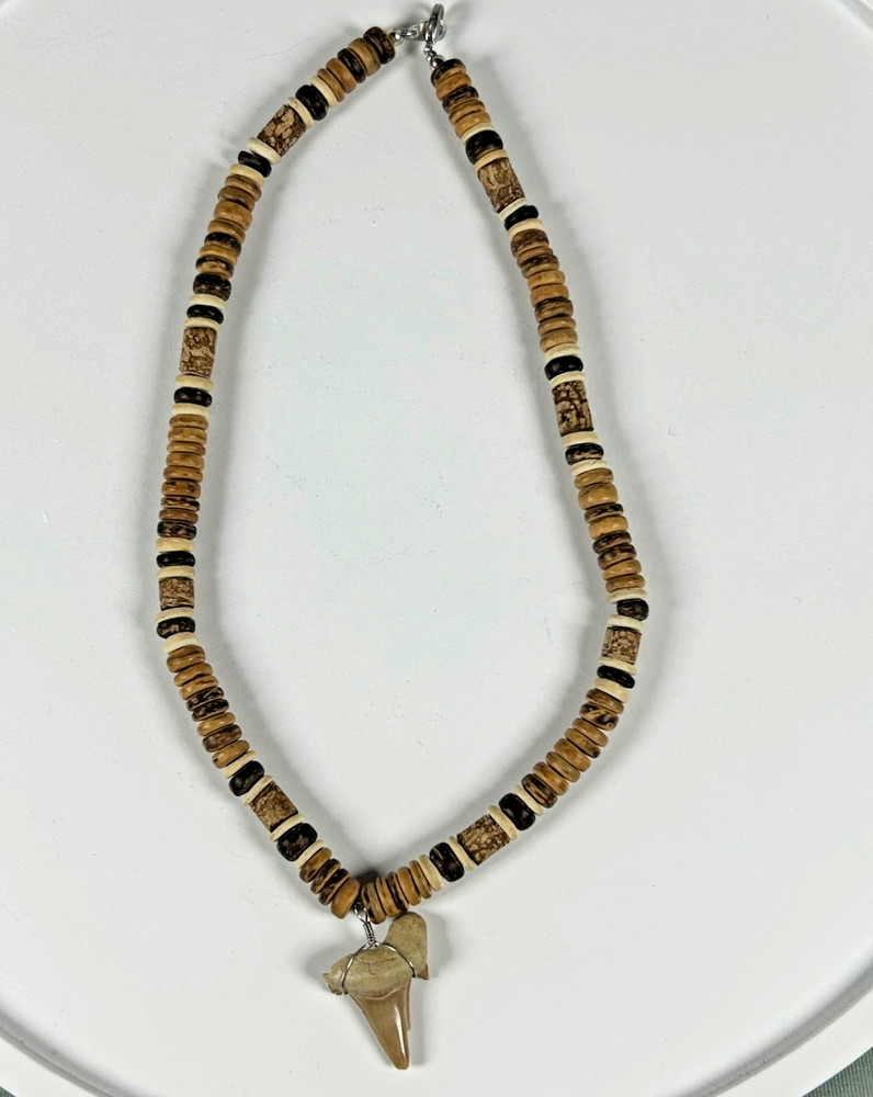 Vintage Shark Tooth Pendant Necklace Brown Bead Strand Tribal Beach Surfer Style