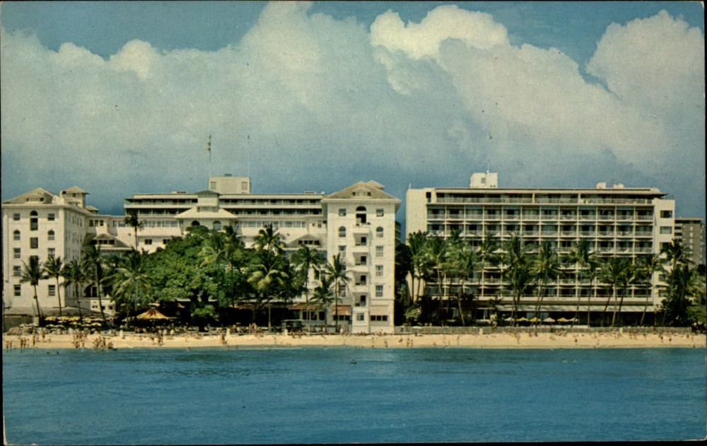 Moana Hotel Waikiki Beach Honolulu Hawaii vintage postcard h423