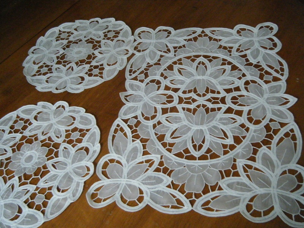 Vintage white original tape lace set runner and 2 doilies  &fabric applique