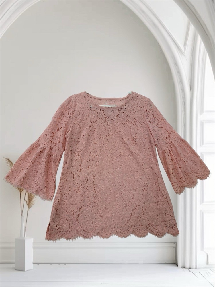 Isaac Mizrahi Womens Bell Sleeve Floral Lace Top Size Small Coquette Summer Chic