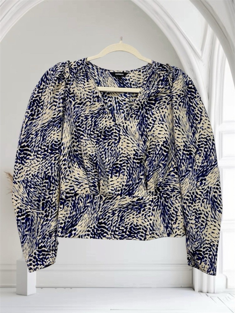 Express Womens Animal Print Puff Sleeve Top Size Small V Neck Smocked Waist