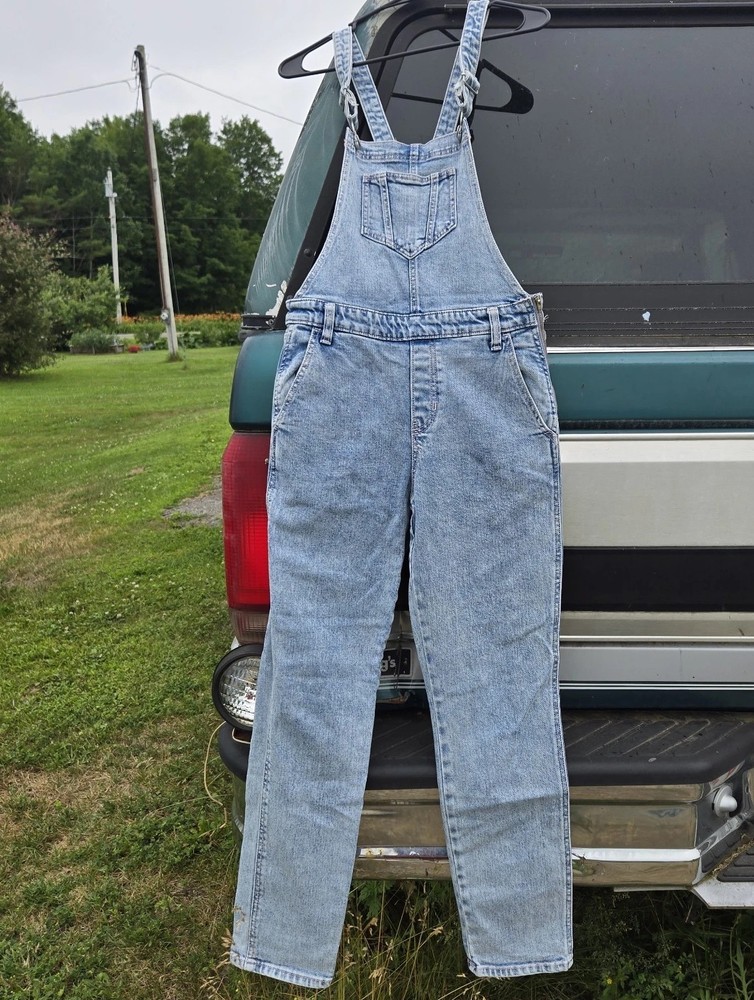 Old Navy Denim Jumpsuit Overalls Women's Size 4 Light Blue Denim Straight Leg