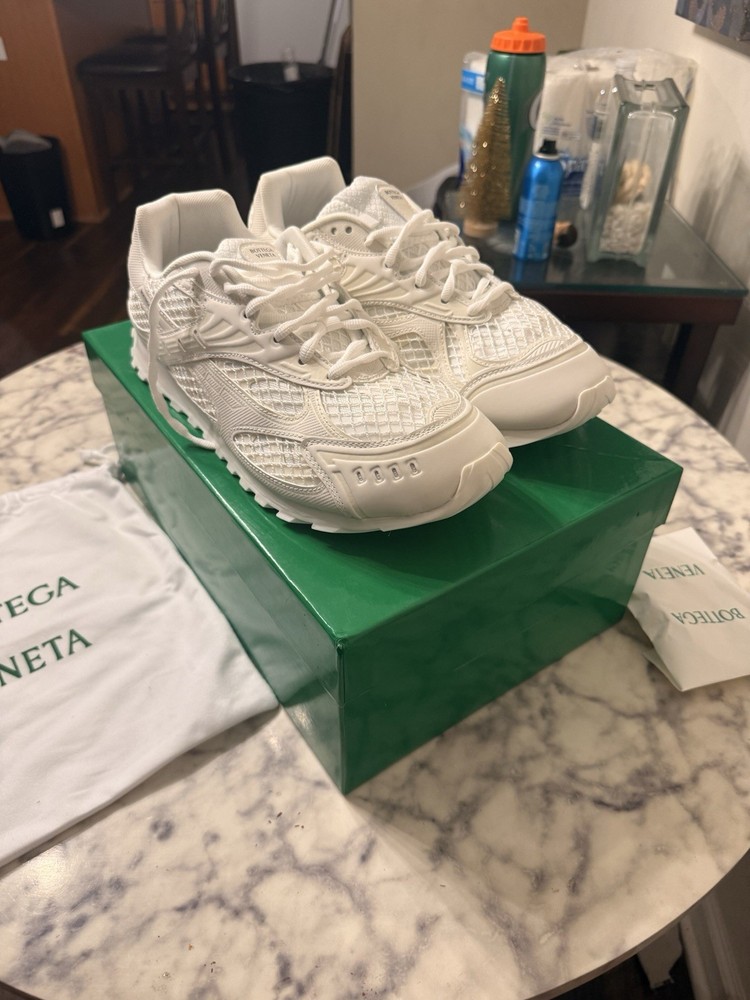 Bottega Veneta Orbit Sneakers/White, Size 10 US (43 EU)
