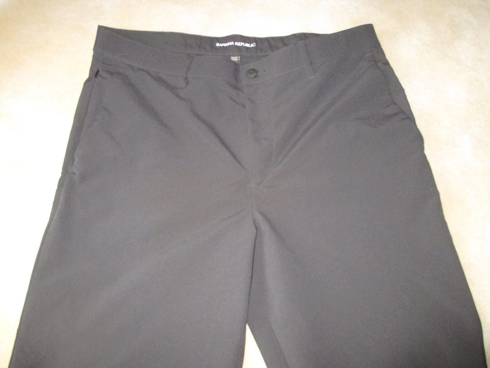 Banana Republic Pants - Mens 36X34  100% Polyester Lightwt. Zipper Pockets Black