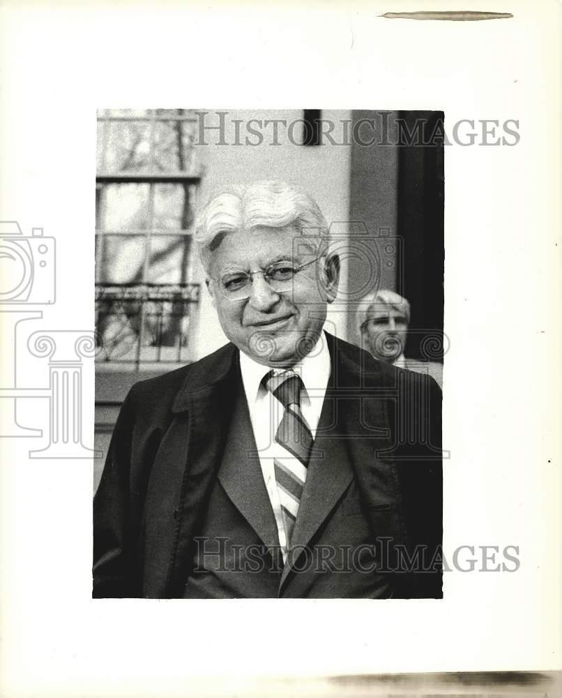 1977 Press Photo Federal Reserve Board chairman Arthur Burns in Washington