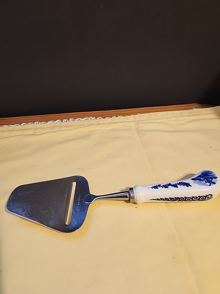 Porcelean Handle Stainless Steel Cheese Slicer (B-4)