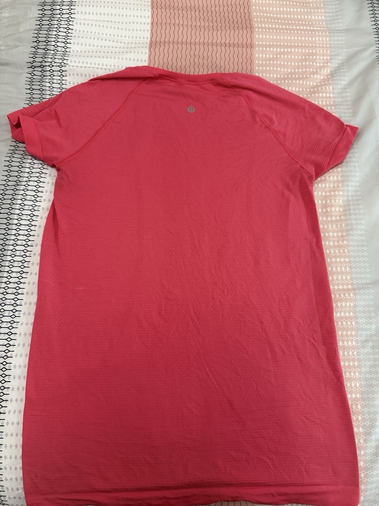 Lululemon Women’s Coral Solid Raglan Crew Neck Short Sleeve T-Shirt Size 8