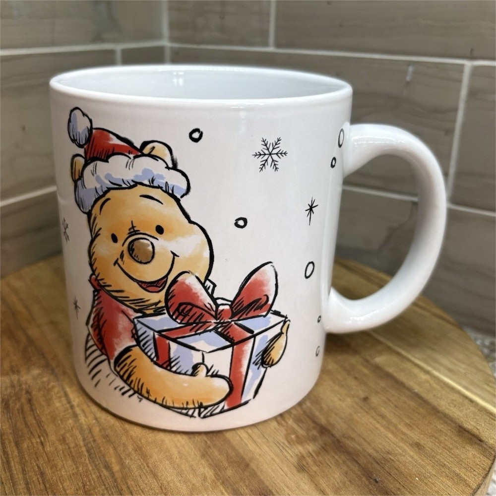 Disney Winnie the Pooh Christmas Mug Zrike Brands