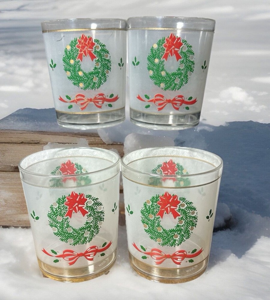 4 Plastic Christmas Old Fashioned Lowball Wreath Glasses Holly Ribbon Vtg Taiwan