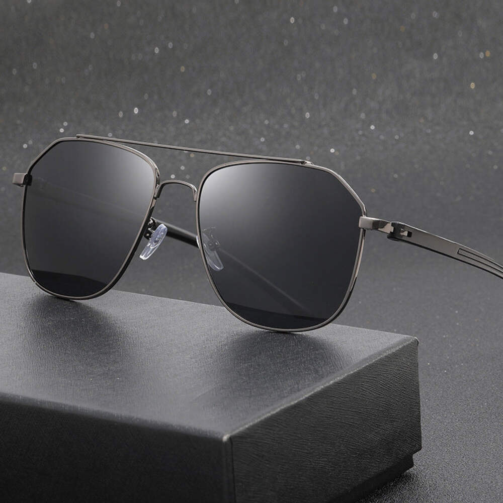 Mens Metal Double Bridge Aviator Sunglasses with UV400 Protection for Outdoor Sp