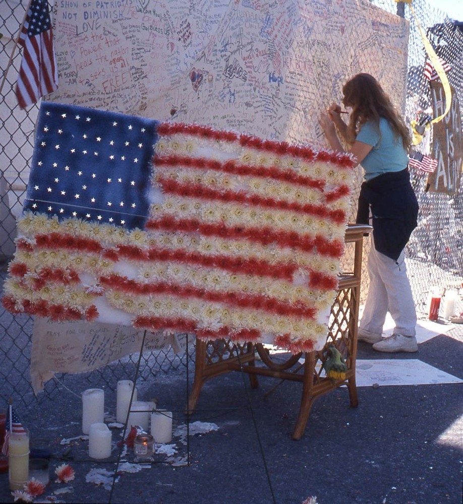 Vintage Stereo Realist Photo 3D Slide NEW YORK CITY Flower Flag Post 911 Memory