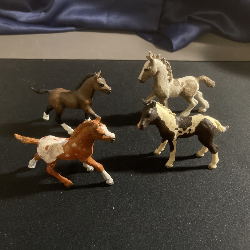 Schleich Horses Lot Of Four Foals 2013, ‘13, ‘14, And’15