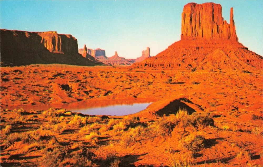 Sunset in Monument Valley near Kayenta Arizona AZ - Postcard