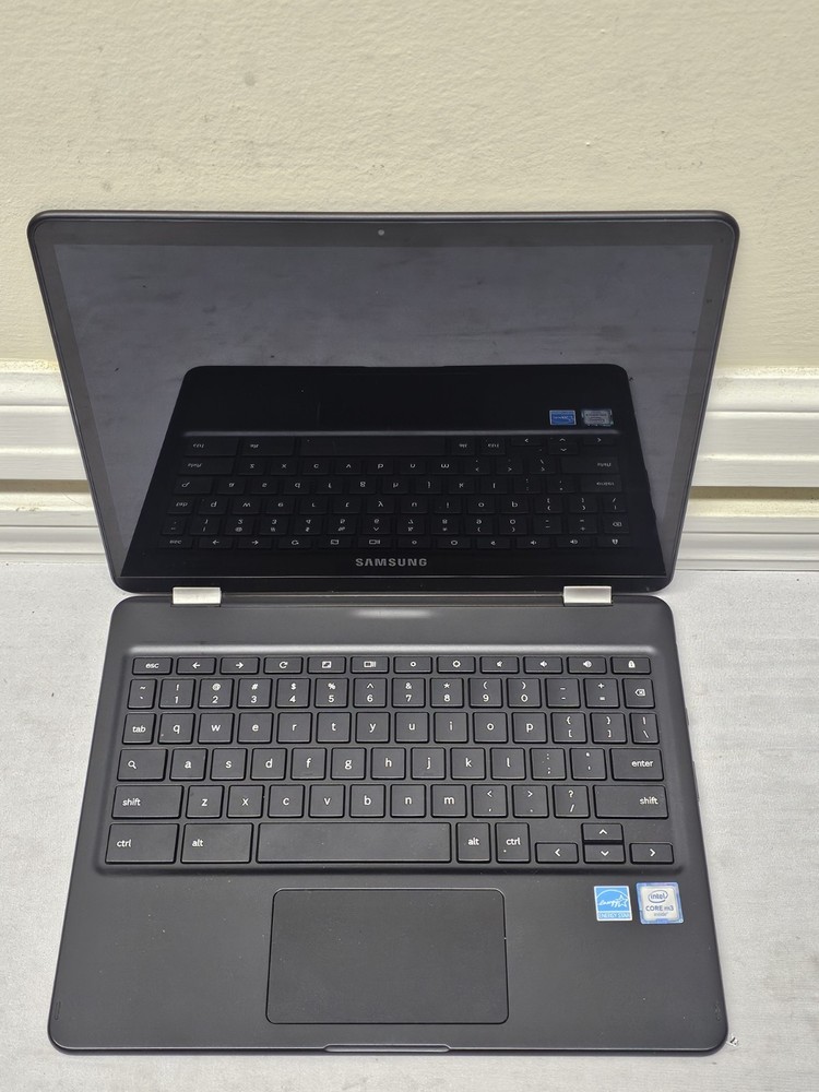 Samsung Chromebook XE510C24 - Intel m3 Gen 6 - WON'T BOOT - READ DESC - PARTS