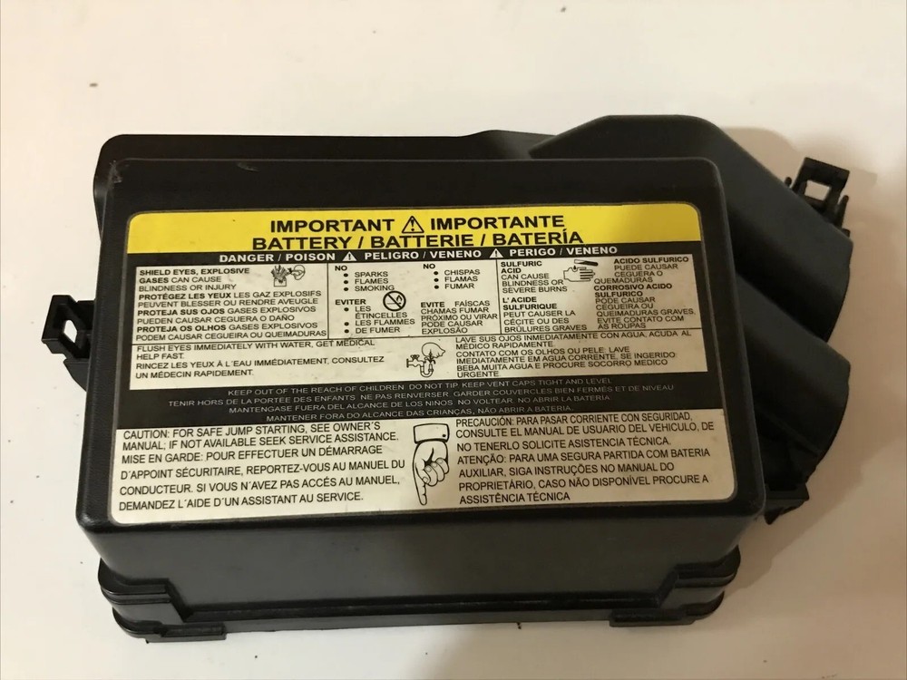 OEM 13-19 Nissan Versa Engine Bay Fuse Box Cover Lid