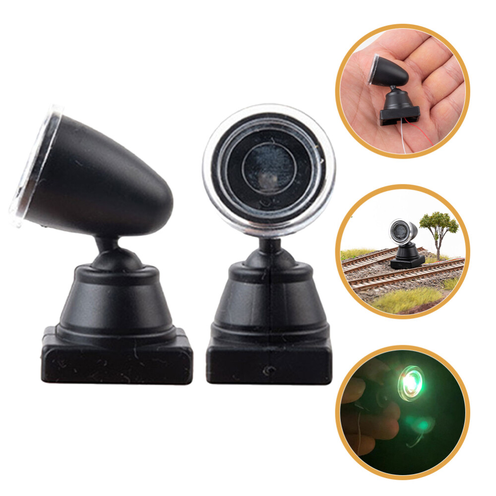 2Pcs Mini Luminous Signal Lamp for Railroad Scene Decorative Mini Signal Lamp