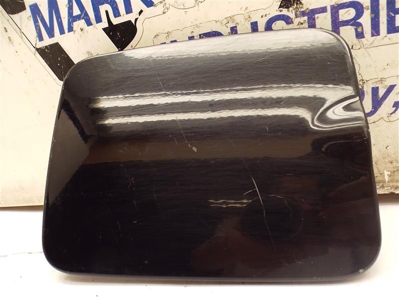 S80       2001 Fuel Filler Door 169972