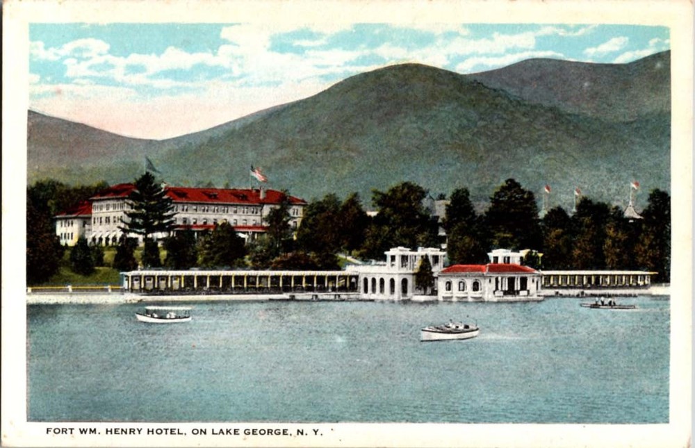 W-Border HOTEL SCENE Adirondacks - Lake George New York NY m/14 BJ8129