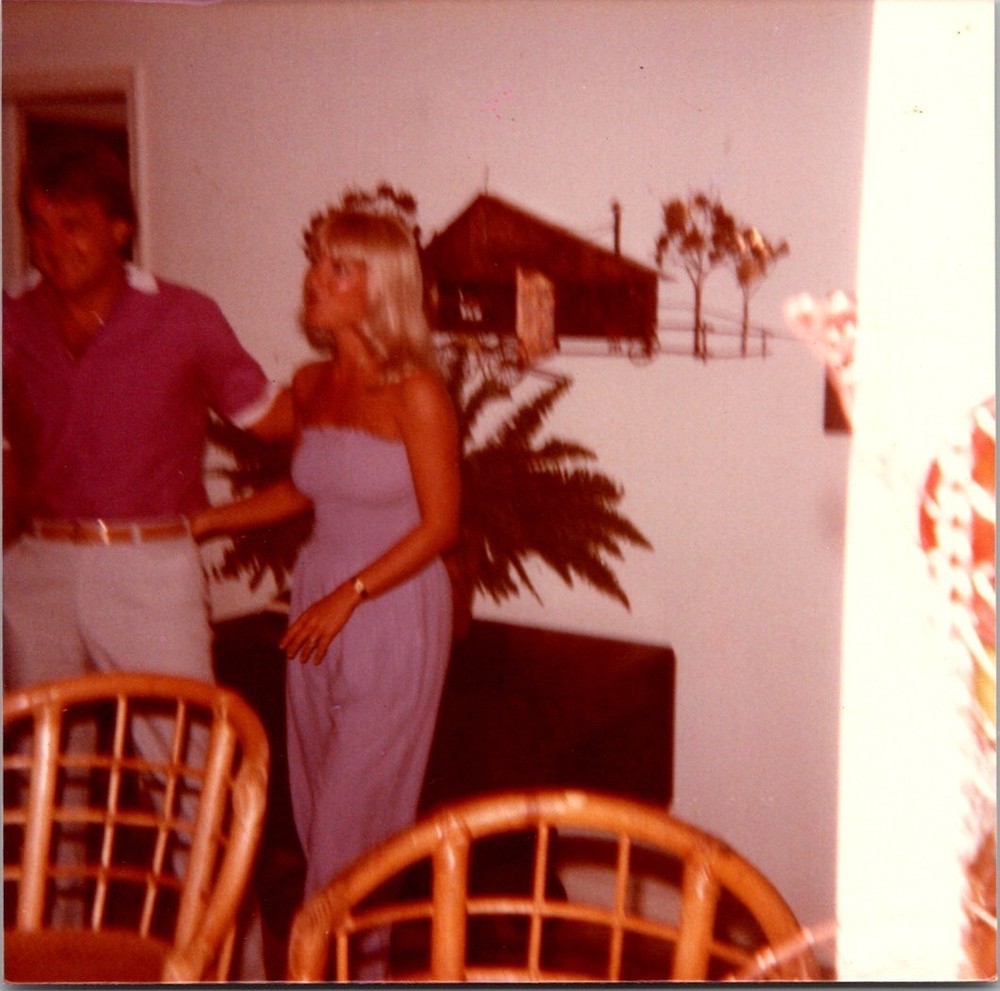 Vintage 1970s Color Snapshot Photo Blonde Woman Indoor Scene 3x5