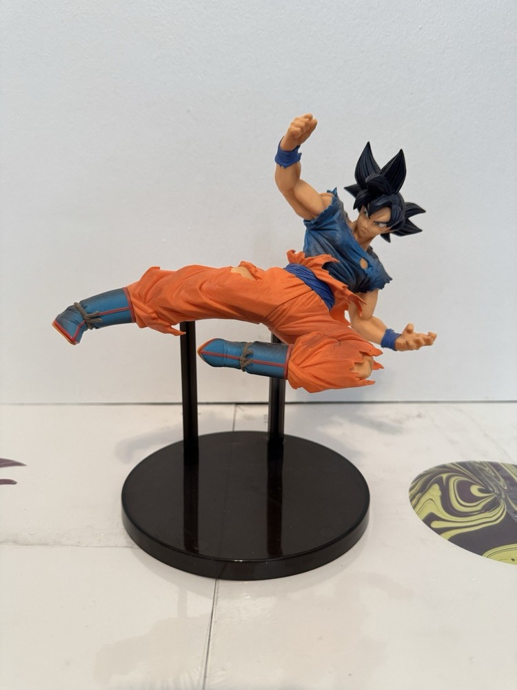 Banpresto Dragon Ball Super Goku Fes!! Vol 10 - Ultra Instinct Sign Figure