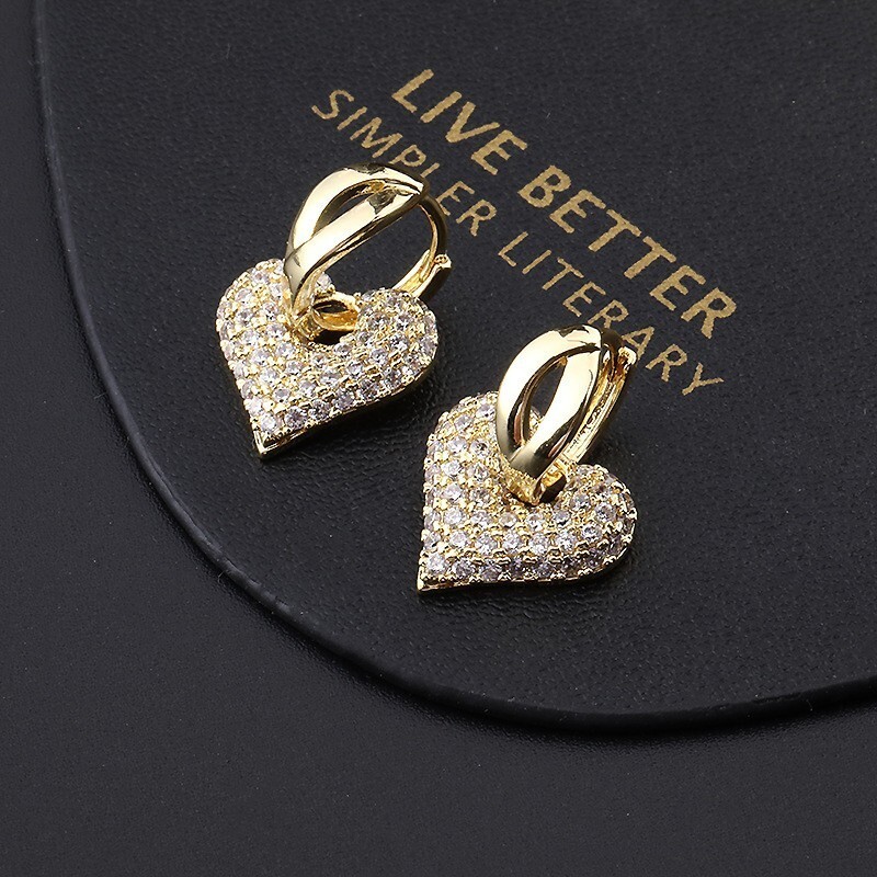 Elegant Women's Earrings for Every Occasion