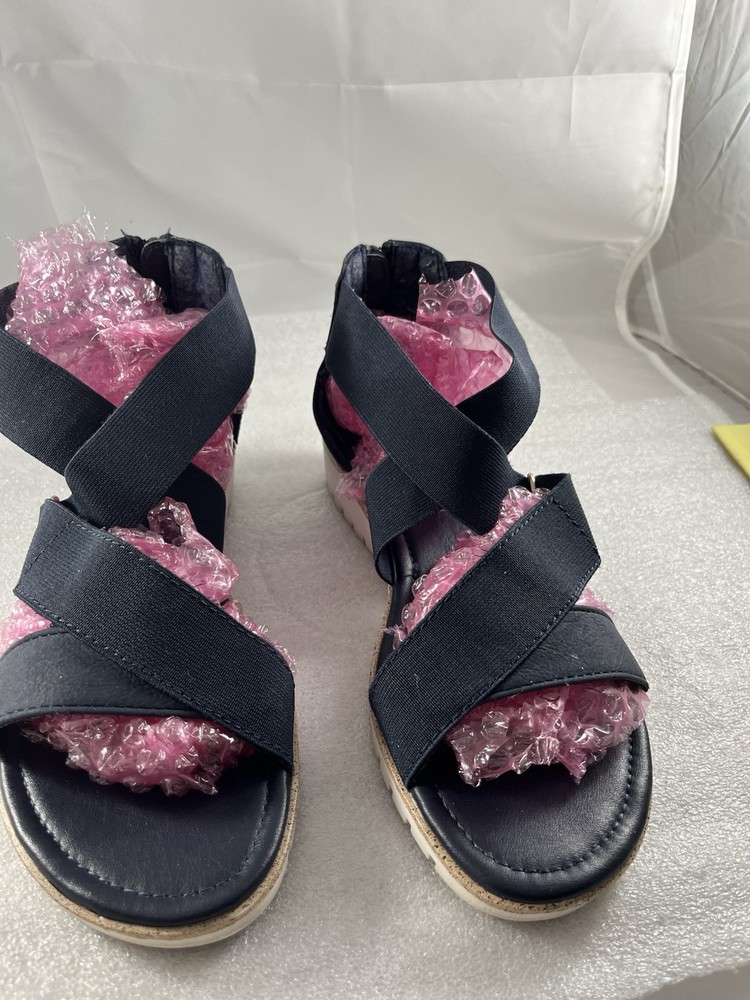 Euro soft by Sofft Navy Blue Slip On Zip Back Comfort Strap Sandal  Sz 9.5