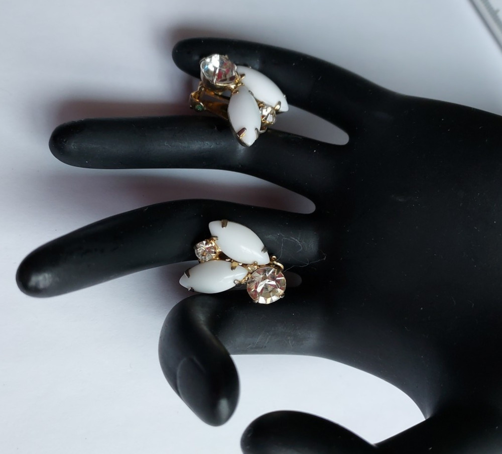 Milk Glass Earrings Rhinestone Vintage Clip-On  prong set White