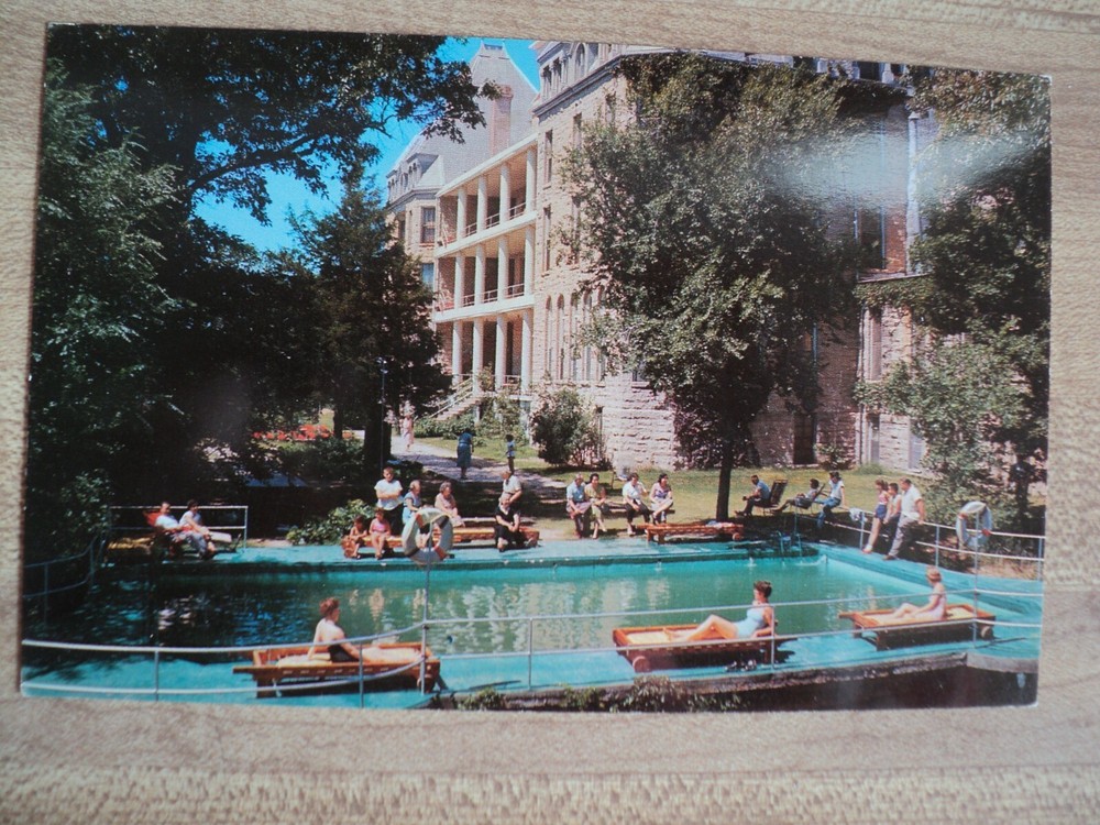 EUREKA SPRINGS AR Arkansas The Crescent Hotel  vintage Postcard