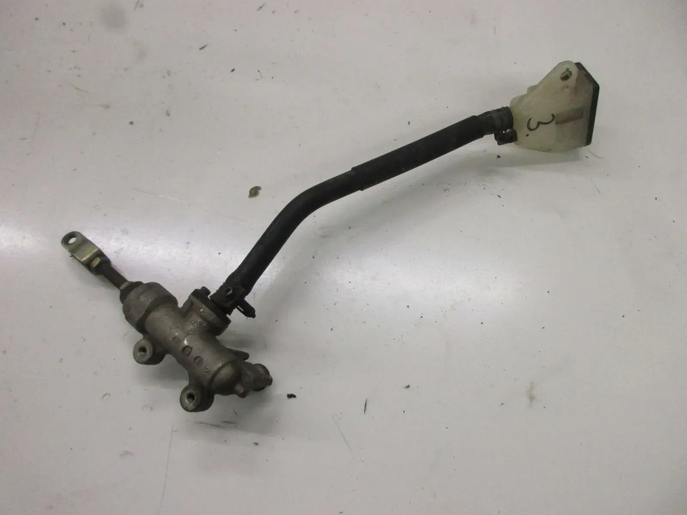 1st Suzuki GS 500 E GM 51 B Rear Brake Pump 1/2