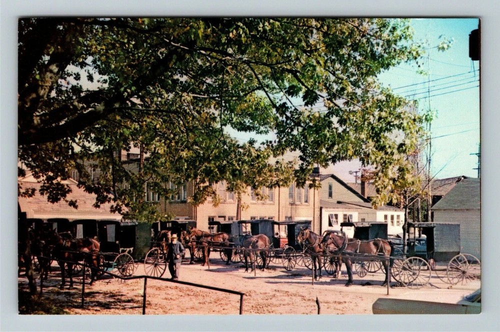 Sugarcreek OH-Ohio, Old Fashioned Parking Lot, Vintage Postcard