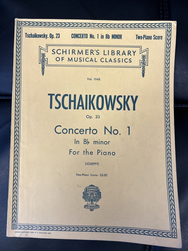 Tschaikowsky Op. 23 Concerto No. 1 in  Bb minor for the Piano Schirmer's Library