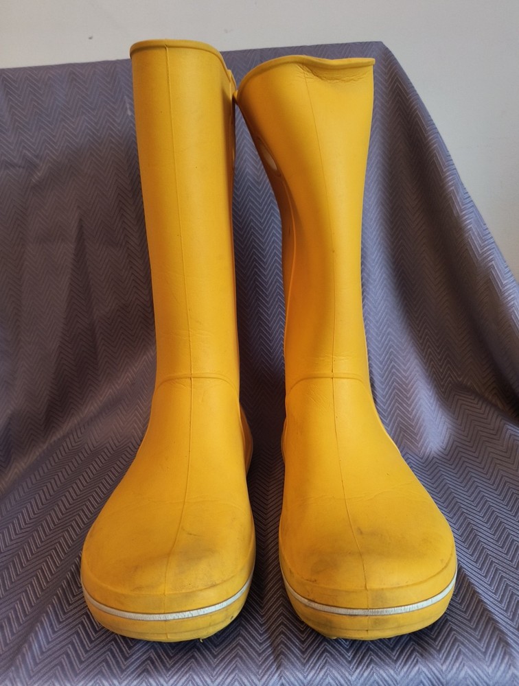 Crocs Womens Jaunt Tall Waterproof Rain Boots Yellow Size 8 Pull-On