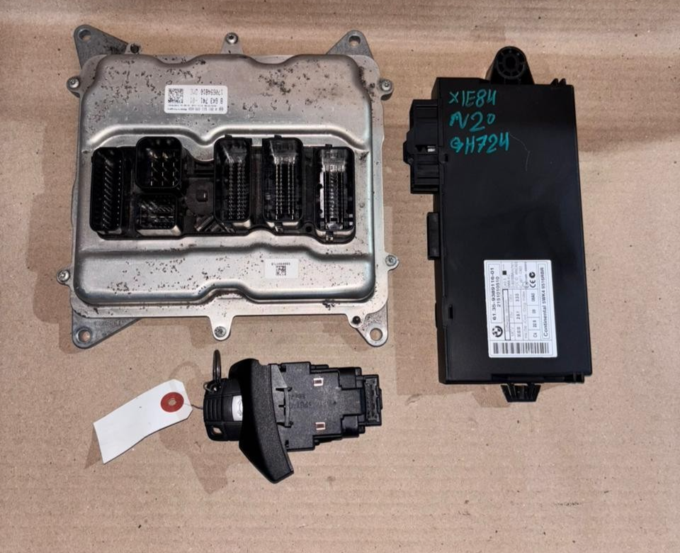 BMW E89 Z4 PETROL N20 ENGINE CONTROL ECU DME MODULE SET 8643741