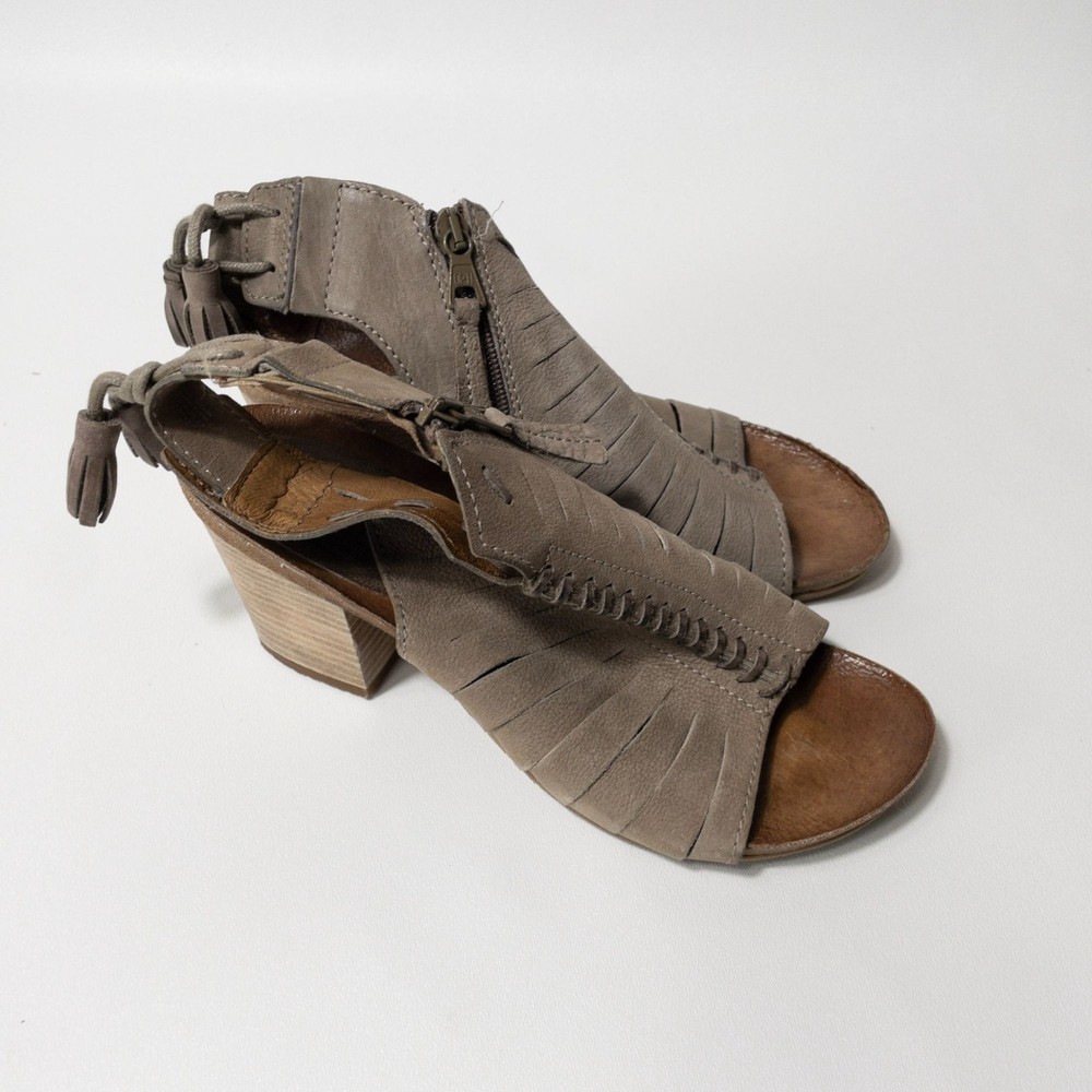Miz Mooz Maddie Leather Heeled Sandals With Side Zipper & Tassel Accents Size 38