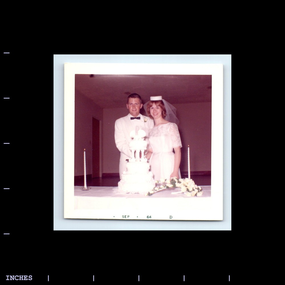 Square Color Photo MAN WOMAN BRIDE GROOM WEDDING DRESS CAKE TOPPER 1964