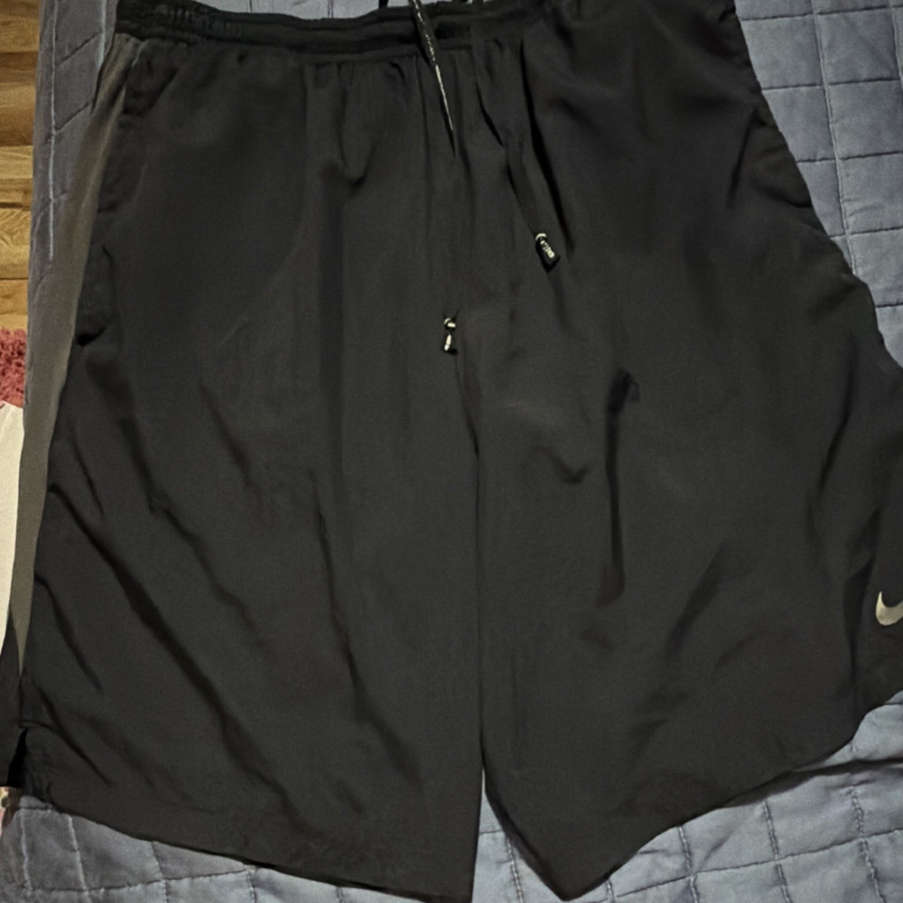 Nike Dri-FIT Men's Black Mesh Athletic Shorts Size M 9