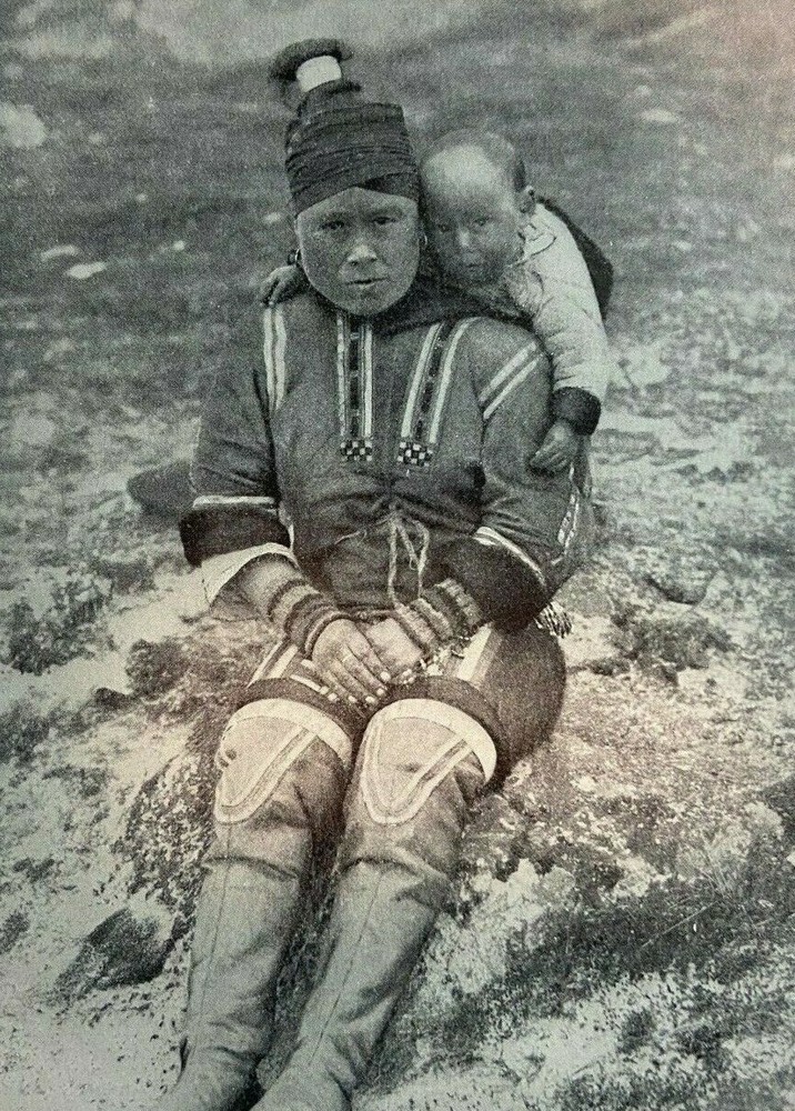 1911 Eskimo Women in Greenland Sukkertoppen  illustrated