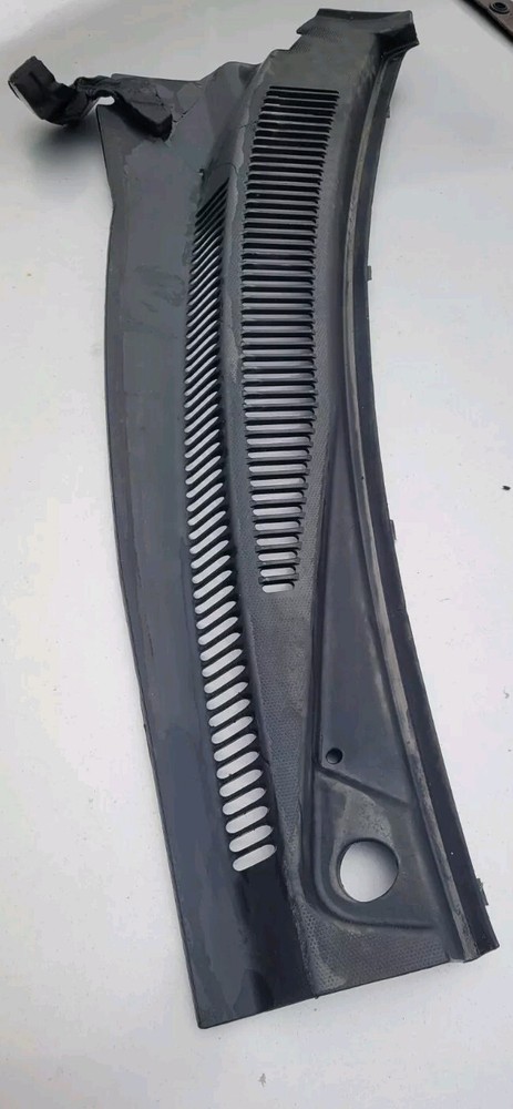 2005 2010 Jeep Grand Cherokee Cowl Grille Cover Right Side Mopar 55156852 OEM