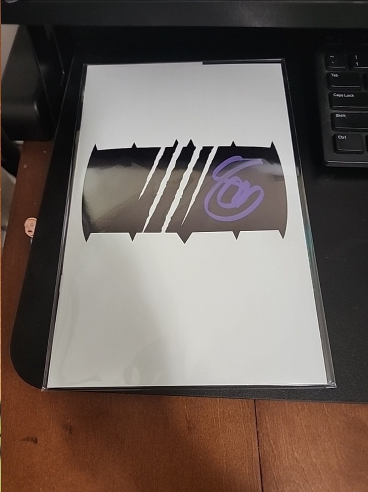 Absolute Batman #18 MEGACON Trinity GITD Foil SIGNED BY SNYDER SOLD OUT!