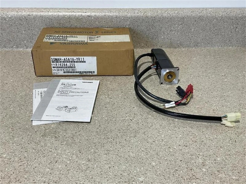 1PC New Yaskawa SGMAH-A5A1A-YR11 AC Servo Motor