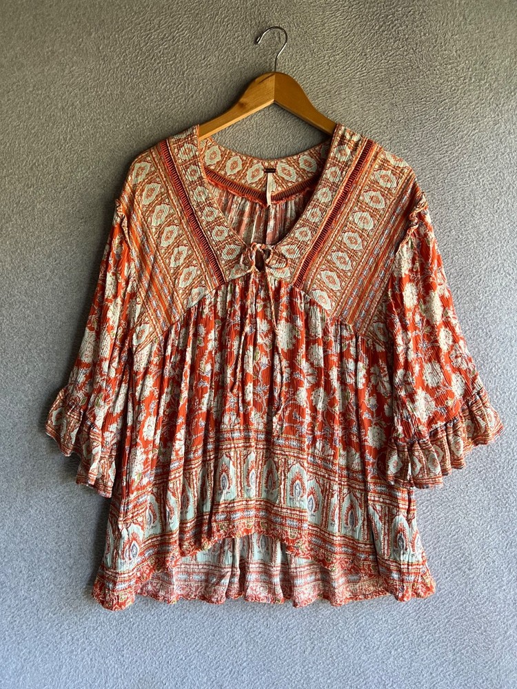 Free People Womens XS Floral Boho Peasant Blouse Flowy Flutter Sleeve Hippie Chic